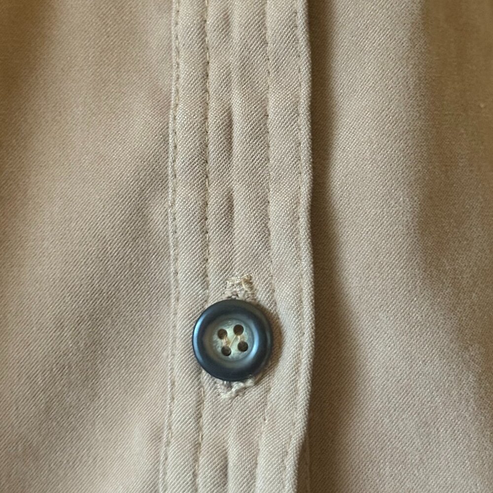White Stag Vintage Tan Khaki Light Brown Collared Long Sleeve Button Down Casual - Picture 4 of 6